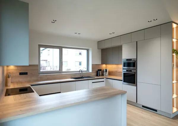 ZAUJÍMAVÉ 3i byt+kuchyňa 1xparkovanie+záhrada 82m2 Piešťany
