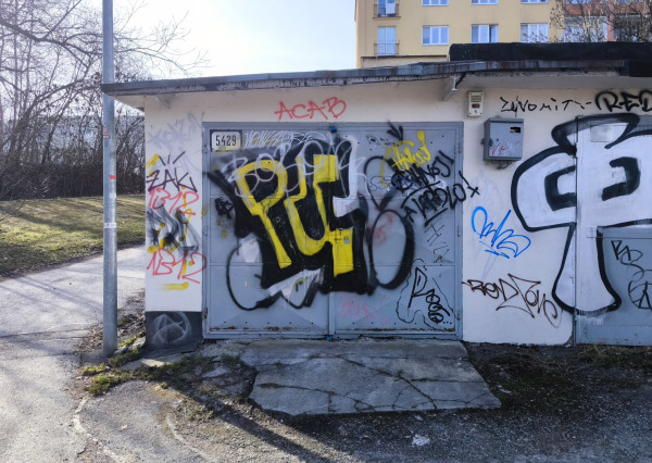 GARÁŽ S ELEKTRIKOU, 20m2, ŽILINA - HLINY IV.