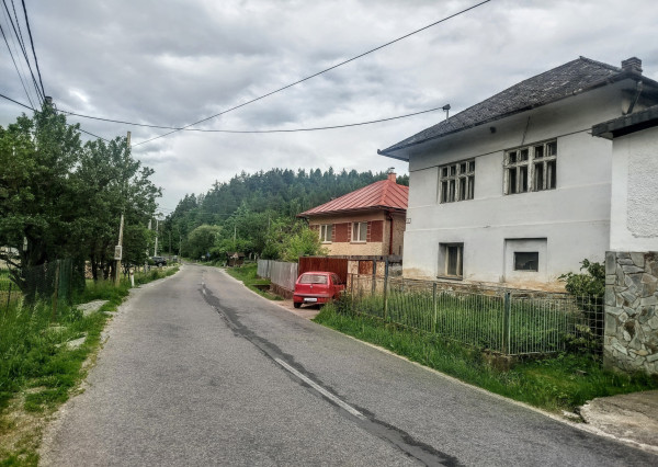 INVESTIČNÁ PRÍLEŽITOSŤ: Takmer 30-árový pozemok s obrovskou víziou v lone prírody (Miklušovce)
