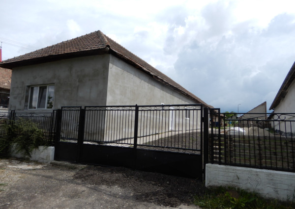 Útulný Rodinný dom, 130 m2, rekonštrukcia, Zbrojníky, okr. Levice