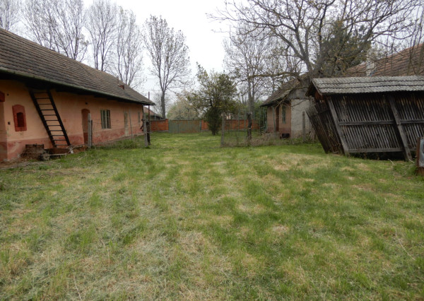 MOŽNÁ DOHODA! Rodinný dom, 130 m2, Lok, okr. Levice