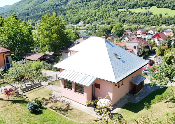 RODINNÝ DOM TERCHOVÁ - VYŠNÉ KAMENCE, POZEMOK 2398 m²