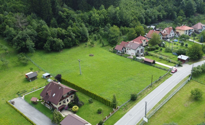 VEĽKÉ ROVNÉ - 2 STAVEBNÉ POZMKY, CELKOVÁ VÝMERA 5855m2 - fotografia 1