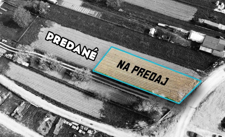 STRÁNSKE - SLNEČNÝ STAVEBNÝ POZEMOK VÝMERA 694m2 - fotografia 1