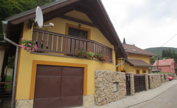 Investičná príležitosť v srdci Sklených Tepliciach - fotografia 1