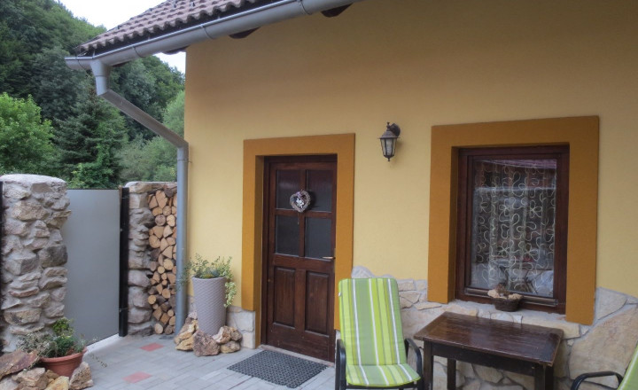 Investičná príležitosť v srdci Sklených Tepliciach - fotografia 2