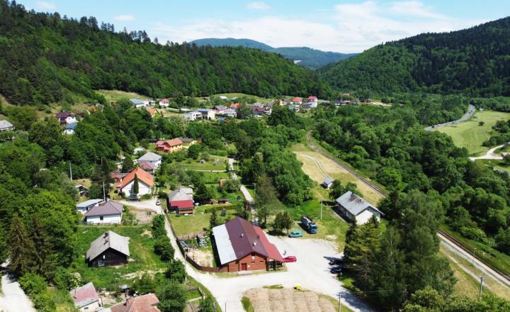 Investičná príležitosť. Reštaurácia s barom v Gelnici-časť MáriaHuta o celkovej rozlohe 900 m2. - fotografia 7