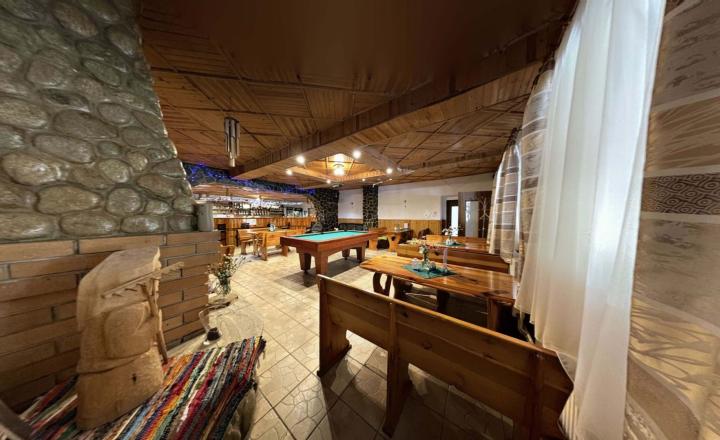 Investičná príležitosť. Reštaurácia s barom v Gelnici-časť MáriaHuta o celkovej rozlohe 900 m2. - fotografia 12