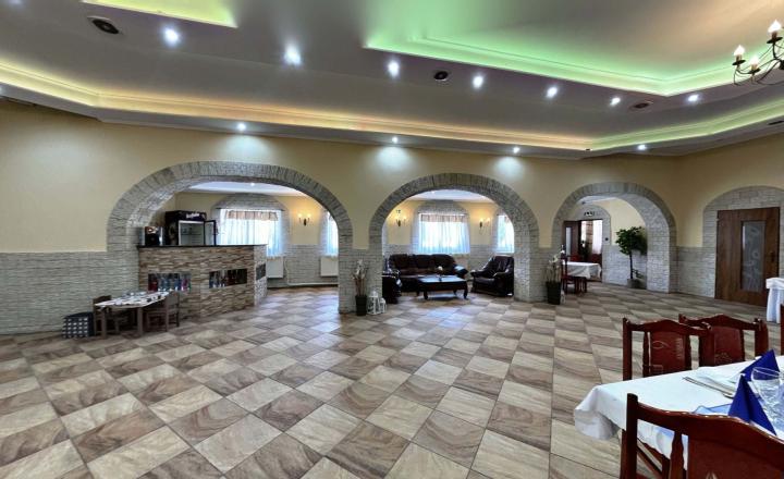 Investičná príležitosť. Reštaurácia s barom v Gelnici-časť MáriaHuta o celkovej rozlohe 900 m2. - fotografia 15