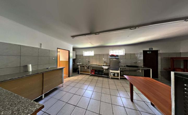 Investičná príležitosť. Reštaurácia s barom v Gelnici-časť MáriaHuta o celkovej rozlohe 900 m2. - fotografia 18