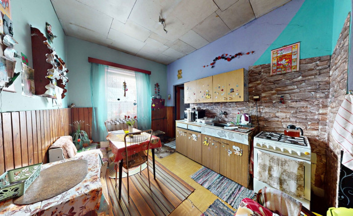 Rodinný dom v Krompachoch o celkovej rozlohe 469 m2 - fotografia 11