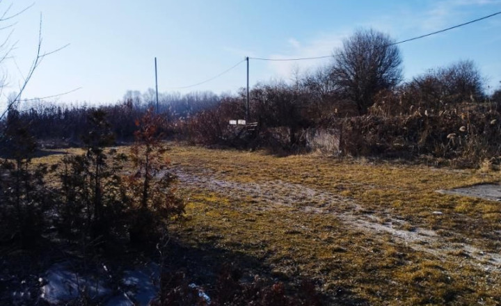 NA PREDAJ POZEMOK VO VRBOVOM - fotografia 4