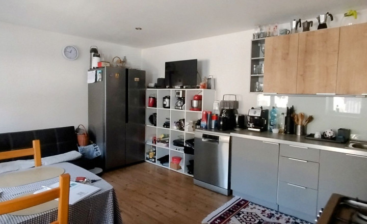Exkluzívne. Dvojpodlažný RD o celkovej rozlohe 246 m2 v obci Slovinky - fotografia 3