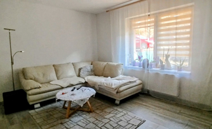 Exkluzívne. Dvojpodlažný RD o celkovej rozlohe 246 m2 v obci Slovinky - fotografia 8