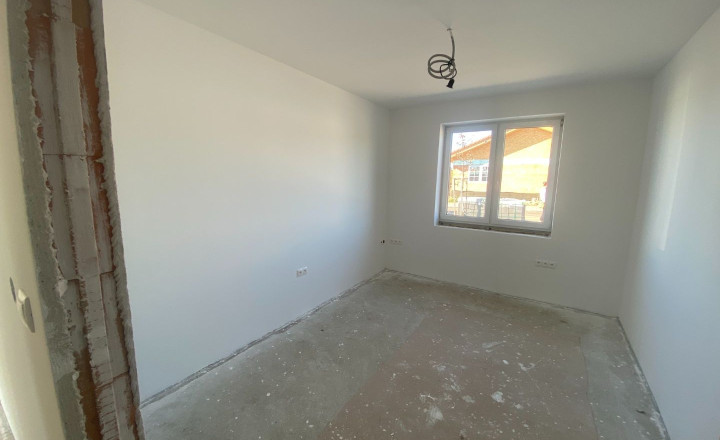 Rezervované! Štvorizbový RD v Modre, obytná plocha 104 m2, pozemok 554 m2, úprava exteriéru v cene - fotografia 6