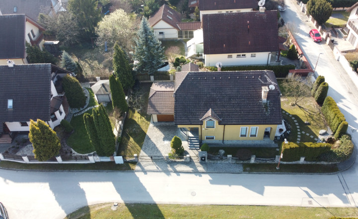 REZERVOVANÉ ŽILINA-BYTČICA - 6 IZBOVÝ RODINNÝ DOM - fotografia 1