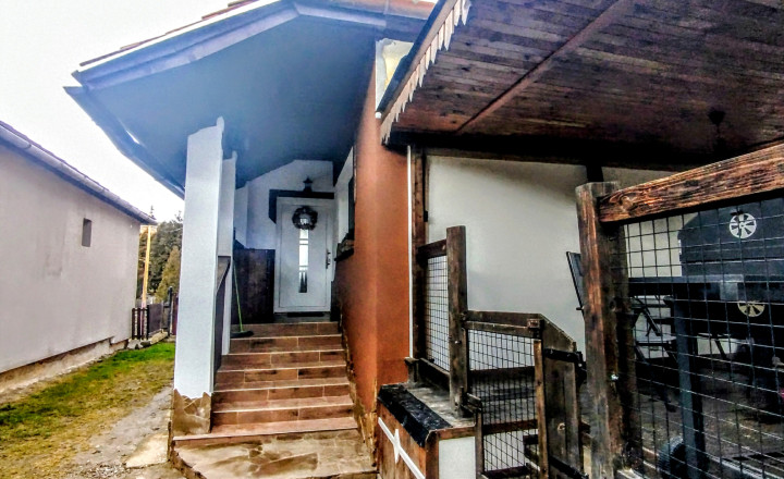 Rezervované.Rodinný dom  s moderným interiérom v obci Kluknava - fotografia 9