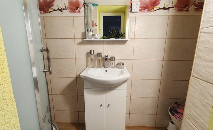 EXKLUZÍVNE! CHATA v rekreačnej oblasti DRIENICA o výmere 49 m2. - fotografia 15