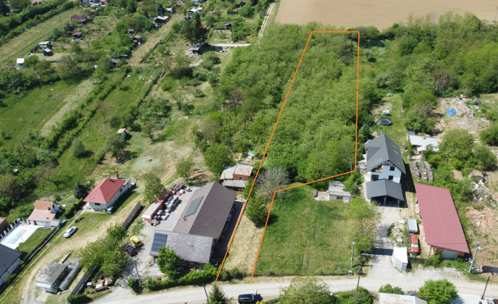 Pozemok 4704 m2 Zlaté Moravce s krásnym výhľadom EXKLUZÍVNE