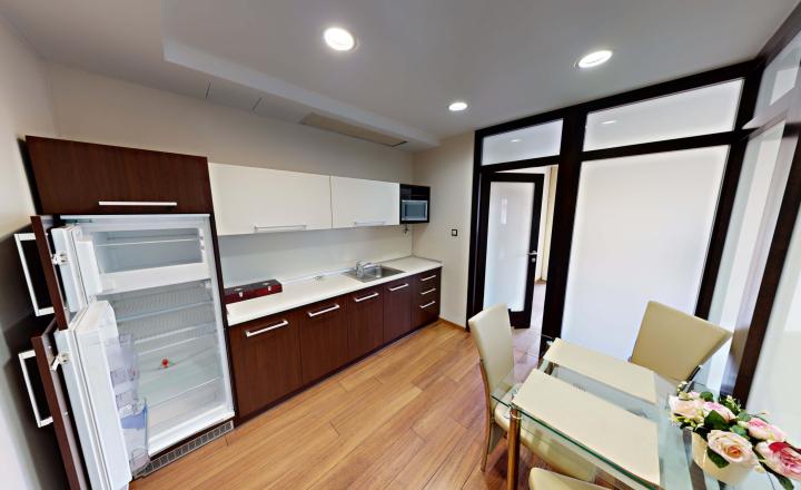 Veľká kancelária na prenájom  55,2 m2 s archívom ul. Jarmočná - fotografia 5