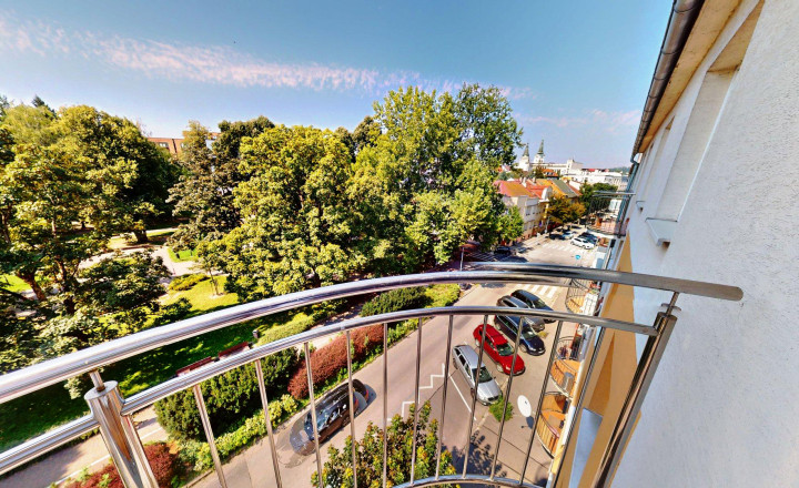 ŽILINA CENTRUM -  PRENÁJOM 4-IZBOVÝ BYT + PARKOVANIE - fotografia 12