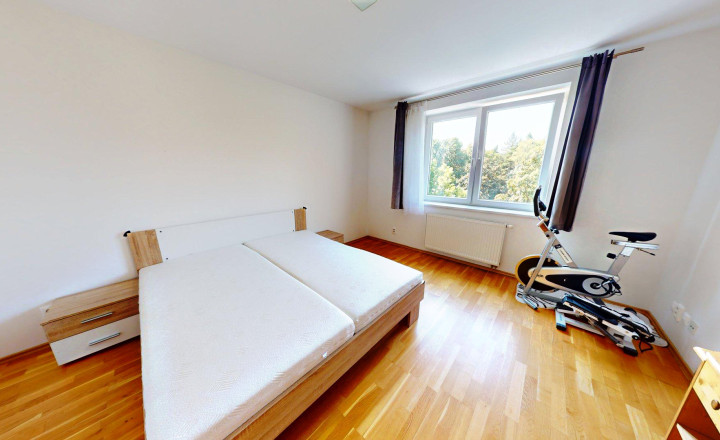 ŽILINA CENTRUM -  PRENÁJOM 4-IZBOVÝ BYT + PARKOVANIE - fotografia 5