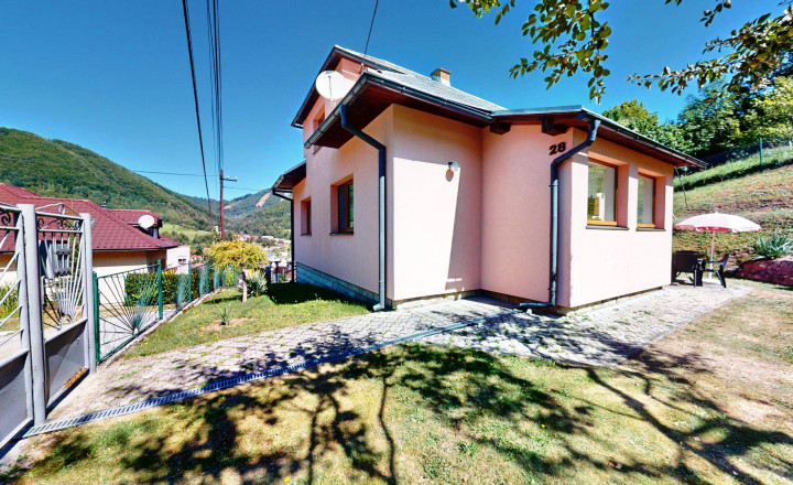 RODINNÝ DOM TERCHOVÁ - VYŠNÉ KAMENCE, POZEMOK 2398 m² - fotografia 6
