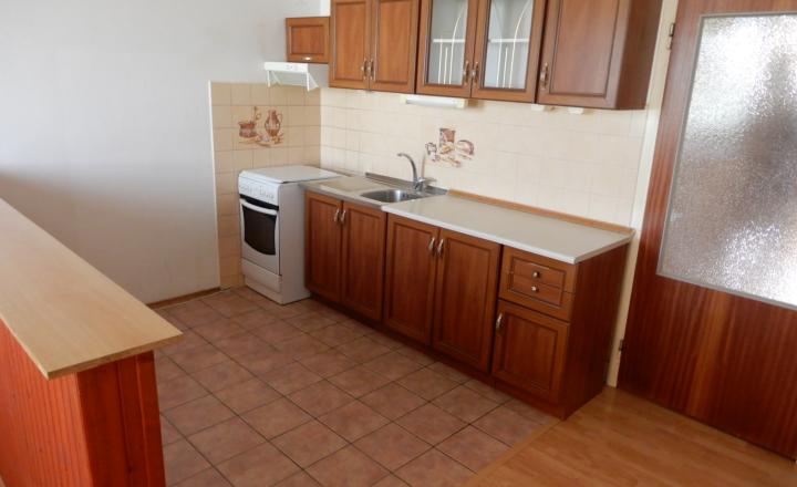 1 izbový byt,46 m2,čiastočná rekonštrukcia,Rybníky V, Levice