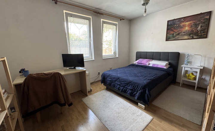 5 izbový rodinný dom v Šali + menší domček pre rodičov - fotografia 12
