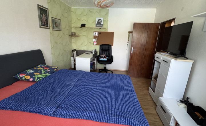 5 izbový rodinný dom v Šali + menší domček pre rodičov - fotografia 15