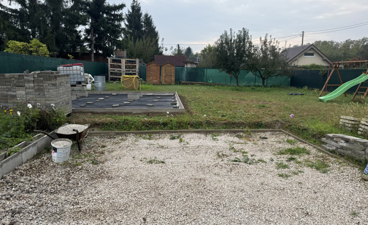 Dvojzáhrada v Kráľovej nad Váhom pri Váhu o výmere 523 m2 EXKLUZÍVNE - fotografia 9