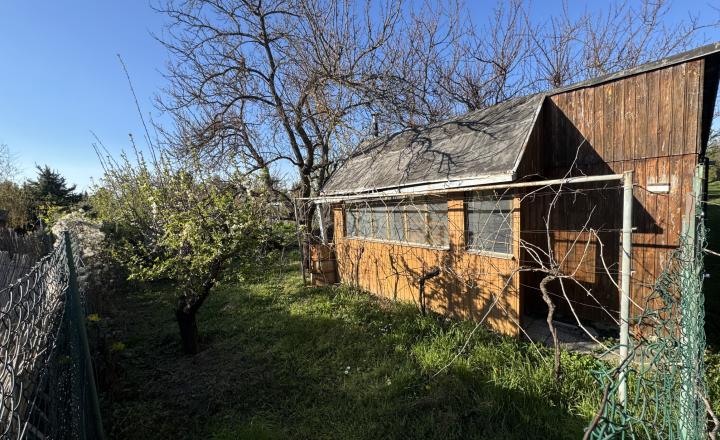 Záhrada na predaj Šaľa pri tenisových kurtoch 298 m2 - fotografia 4