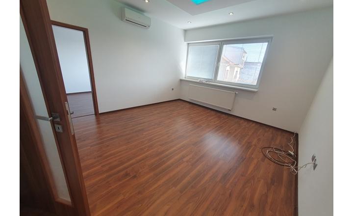 Moderní kancelárske priestory+3izb.byt, Piešťany,Ststaničná - fotografia 27