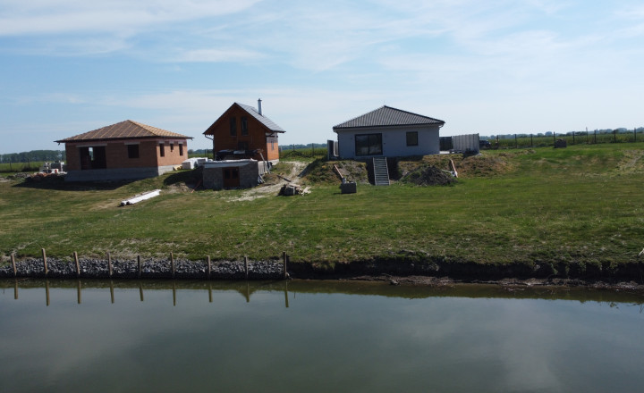 Dom pri jazere - 4 izbová novostavba Trstice- Znížená cena - fotografia 32