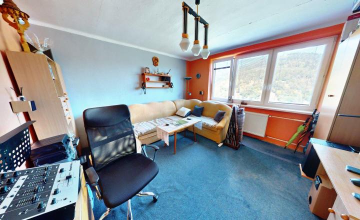 🔥 NOVÁ CENA 64 900 €! Veľký 3-izbový byt s loggiou v Smolníku – vytvorte si domov podľa seba - fotografia 7