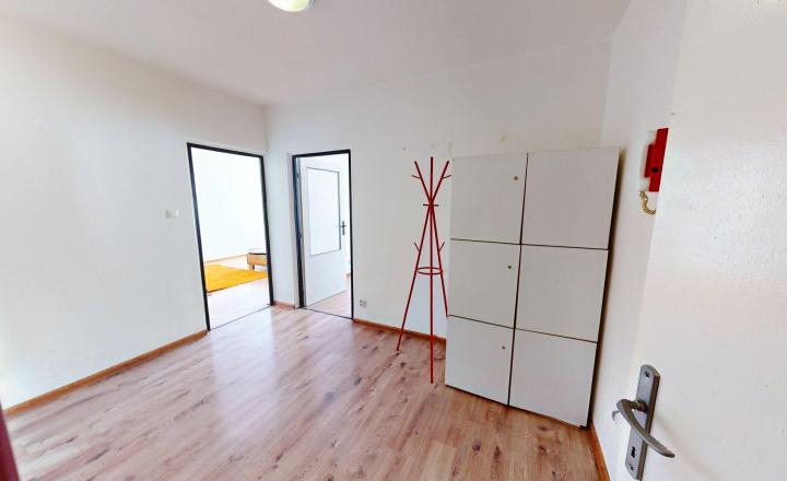 ŽILINA VLČINCE - 2 IZBOVÝ BYT 54m2 - fotografia 3