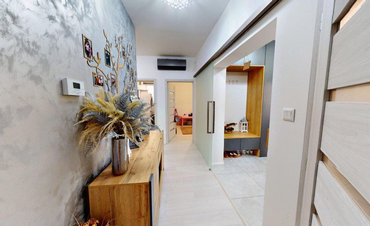4-izb. zariadený rodinný dom 1241m2 Dvorníky pri Hlohovci, - fotografia 16