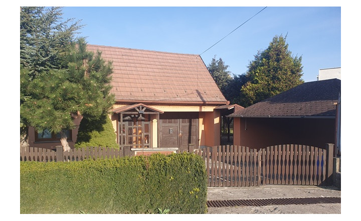 Rodinný dom 5iz.1438m2+garáž+4x parkov. Dolné  Dubové pri TT