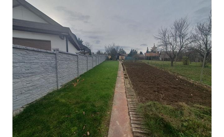 Rodinný dom 5iz.1438m2+garáž+4x parkov. Dolné  Dubové pri TT - fotografia 31
