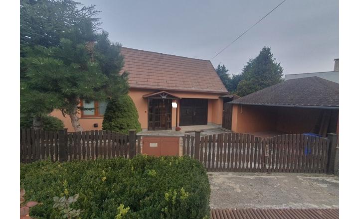 Rodinný dom 5iz.1438m2+garáž+4x parkov. Dolné  Dubové pri TT - fotografia 32