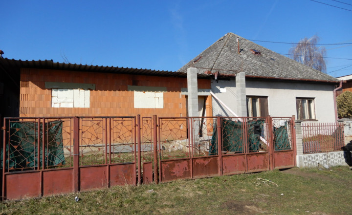 Rodinný dom, 180 m2, Beša, okr. Levice