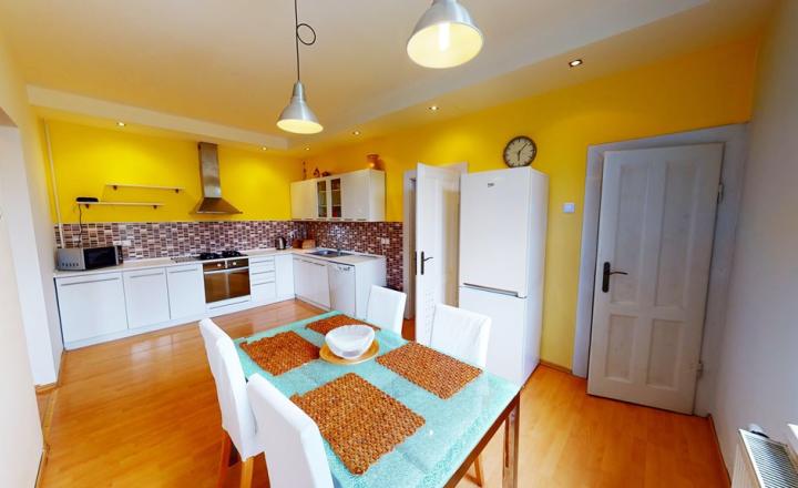 STAROMESTSKÝ 2-IZBOVÝ BYT S BALKÓNOM, 87m2, ŽILINA - CENTRUM - fotografia 4