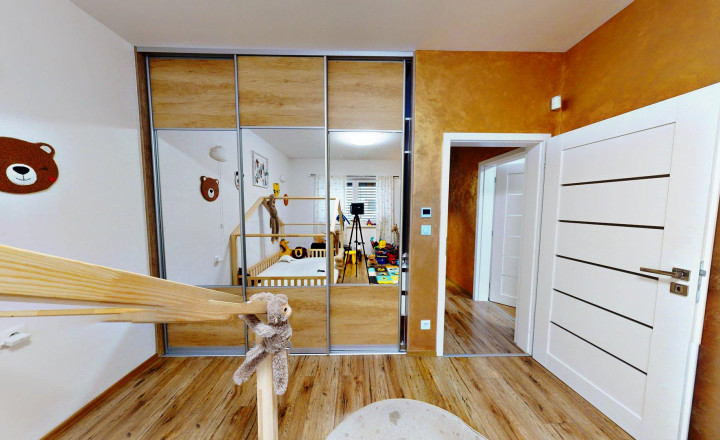 4 izbový moderný RD Galanta- Mládežnícka štvrť - fotografia 8