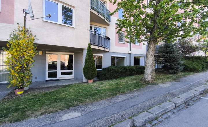 OBCHODNÝ PRIESTOR S KANCELÁRIOU, 98,60 m², ŽILINA – ŠAŠVÁRKA - fotografia 9