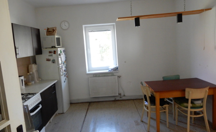 Útulný rodinný dom, 130 m2, garáž, Malé Kozmálovce, okr. Levice - fotografia 3