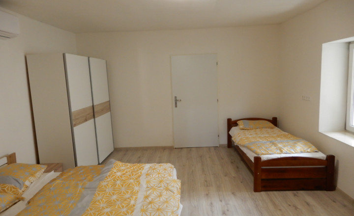 Útulný Rodinný dom, 130 m2, rekonštrukcia, Zbrojníky, okr. Levice - fotografia 6