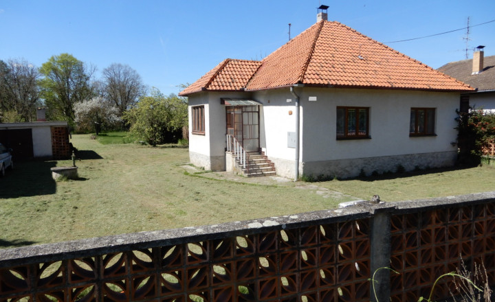 MOŽNÁ DOHODA! ! Rodinný dom, 143 m2, garáž, Kalinčiakovo - fotografia 1