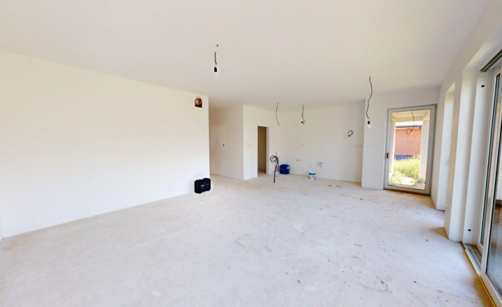 4 izbový bungalov, garáž, 540m2, Hájna ulica, Bernolákovo - fotografia 7