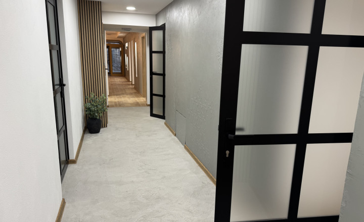 Prenájom pre pestrú ponuku služieb pešia zóna Šaľa 200 m2 alebo po miestnostiach - fotografia 3