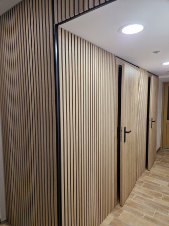 Prenájom pre pestrú ponuku služieb pešia zóna Šaľa 200 m2 alebo po miestnostiach - fotografia 11